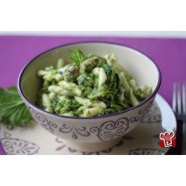 STROZZAPRETI CON SALSICCIA E CIME DI RAPA